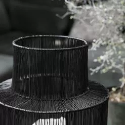 House Doctor Tabia Kandelaar Zwart Metaal -DECORATIE Winkel house doctor tabia kandelaar zwart metaal 2