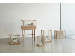 Hubsch Glazen Display Eikenhout -DECORATIE Winkel hubsch glazen display eikenhout 2