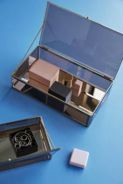 Hubsch Glazen Display Kistjes Metaal Messing- Set Van 2 Stuks -DECORATIE Winkel hubsch glazen display kistjes metaal messing set v 2