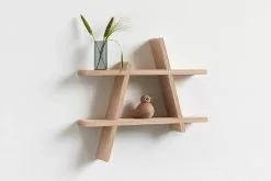 Andersen - Furniture ANDERSEN Furniture - A-SHELF Medium Eiken Wandplank, Boekenplank - 52x9xh46 -DECORATIE Winkel 1200x804